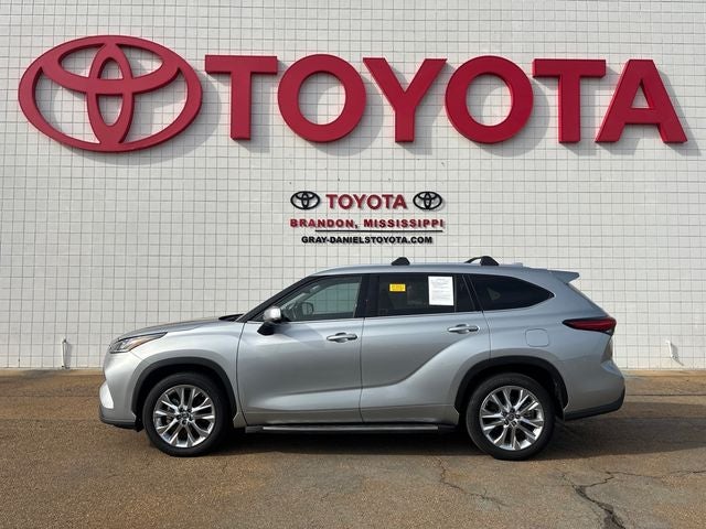 2023 Toyota Highlander L