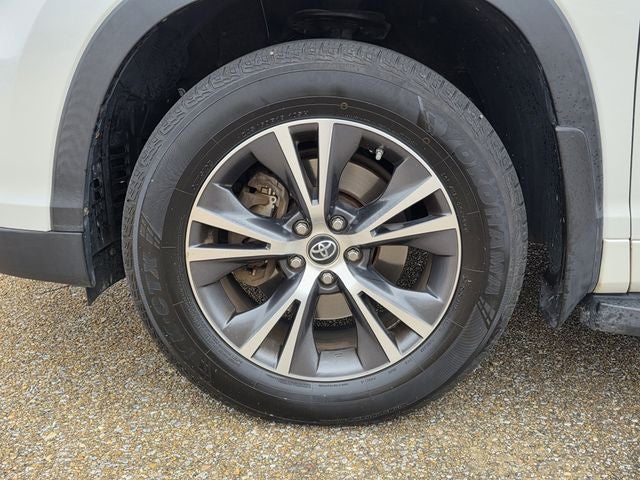 2016 Toyota Highlander XLE V6