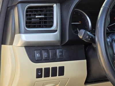 2017 Toyota Highlander Base