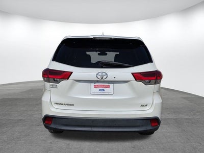 2017 Toyota Highlander Base