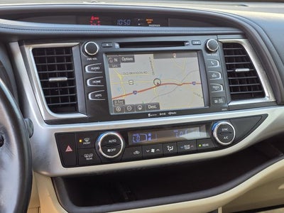 2017 Toyota Highlander Base