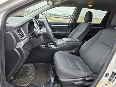 2017 Toyota Highlander LE