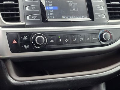 2017 Toyota Highlander LE