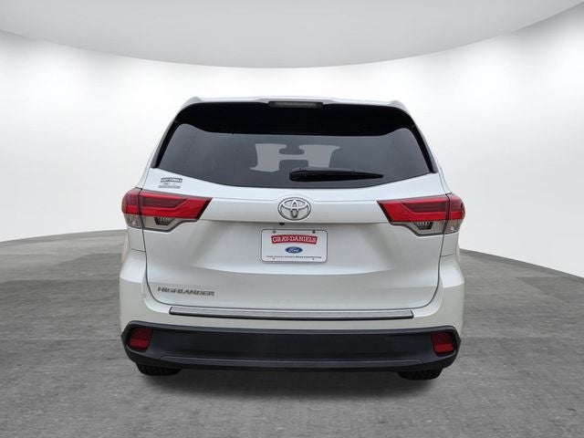 2017 Toyota Highlander LE