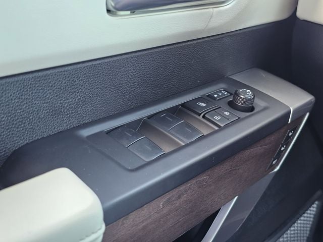 2023 Toyota Sequoia Capstone