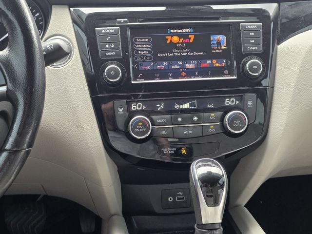 2022 Nissan Rogue Sport SV