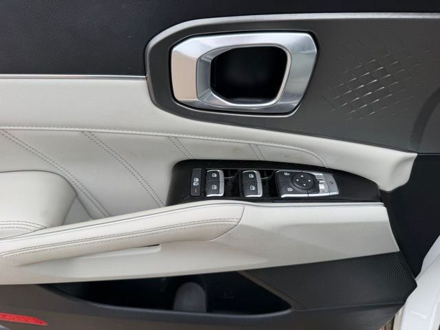 2022 Kia Sorento Plug-In Hybrid SX
