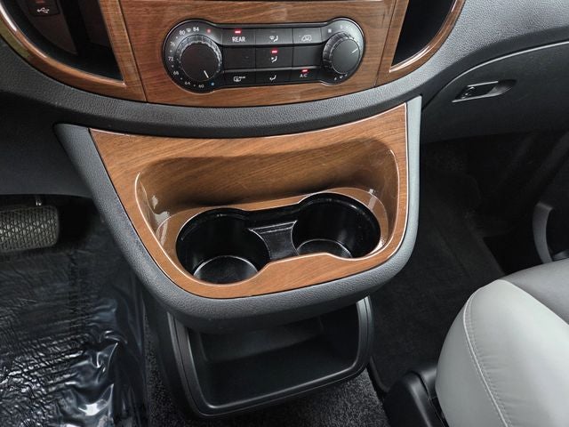 2023 Mercedes-Benz Metris Passenger