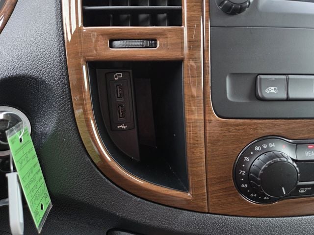 2023 Mercedes-Benz Metris Passenger