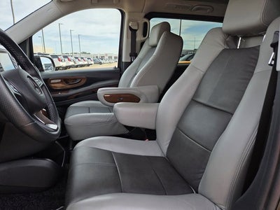 2023 Mercedes-Benz Metris Passenger