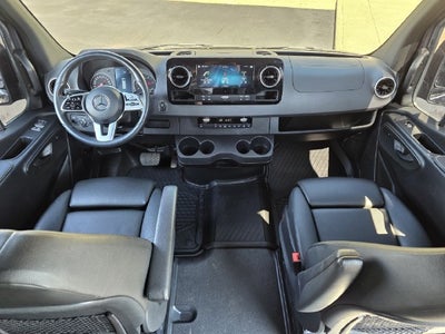 2022 Mercedes-Benz Sprinter 2500 Passenger 144 WB