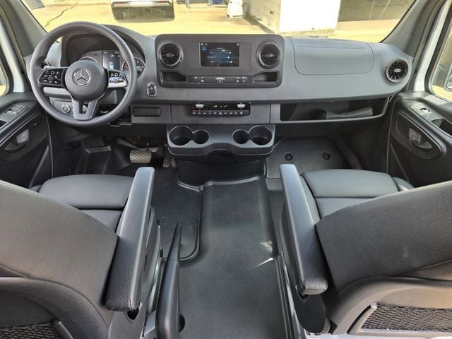 2024 Mercedes-Benz Sprinter 2500 Passenger 170 WB High Roof