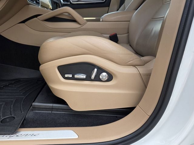 2021 Porsche Cayenne Base