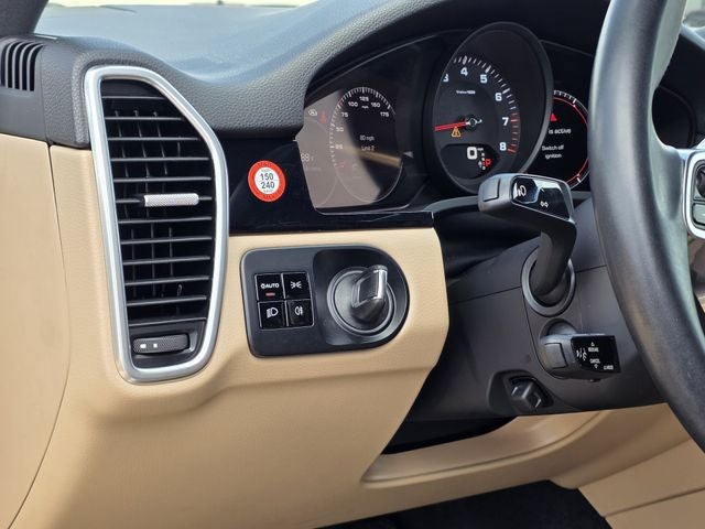 2021 Porsche Cayenne Base
