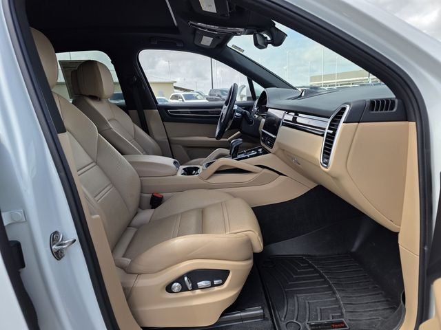 2021 Porsche Cayenne Base
