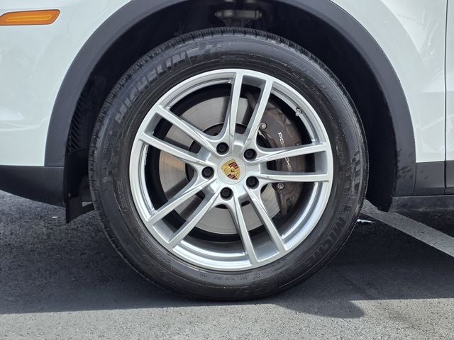 2021 Porsche Cayenne Base