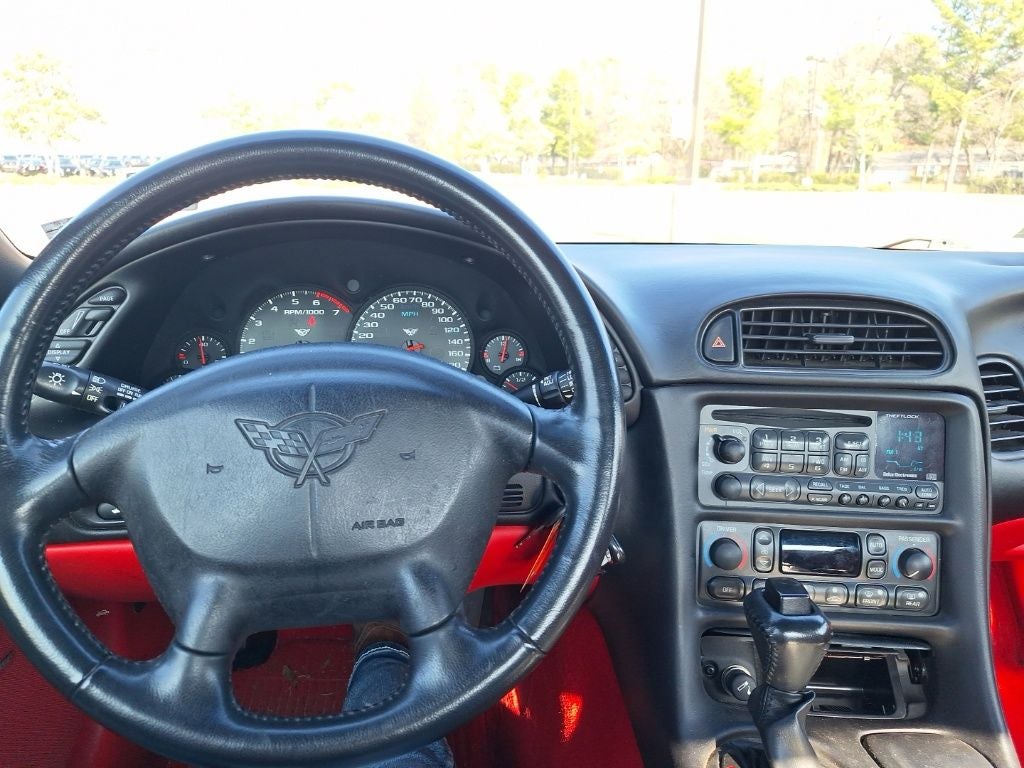 2004 Chevrolet Corvette Base