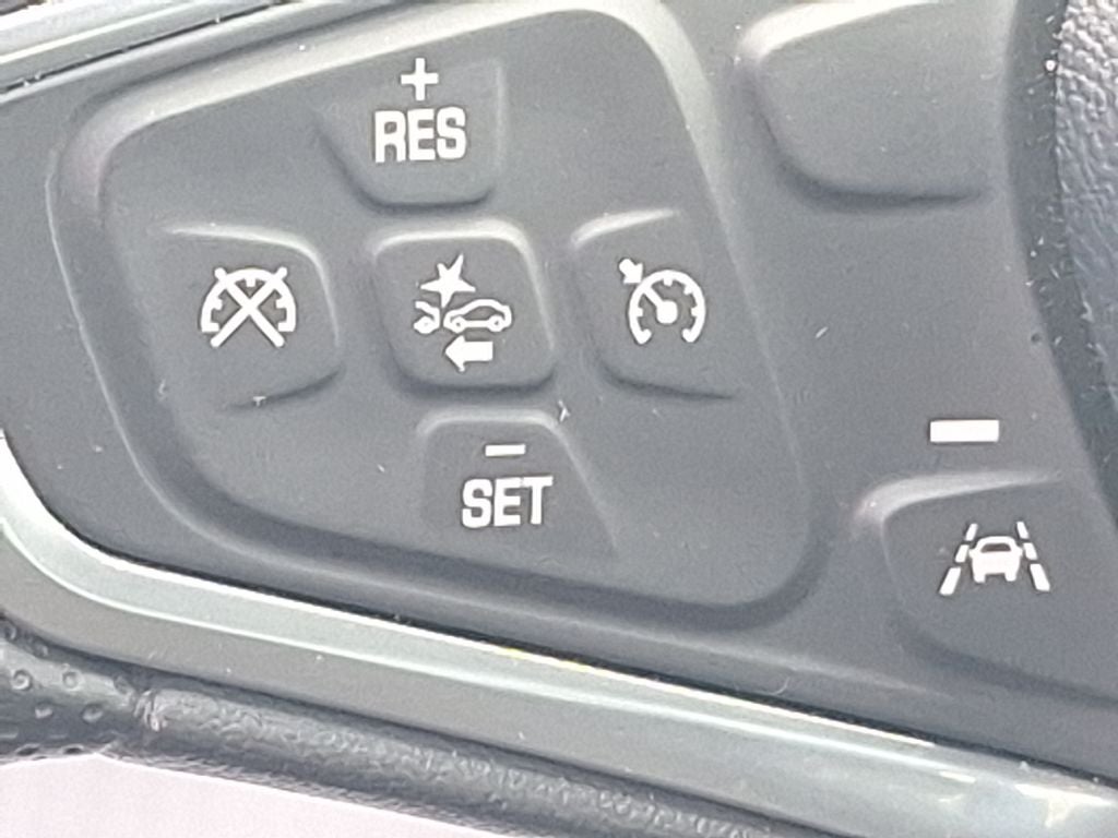 2023 Chevrolet Malibu 1FL