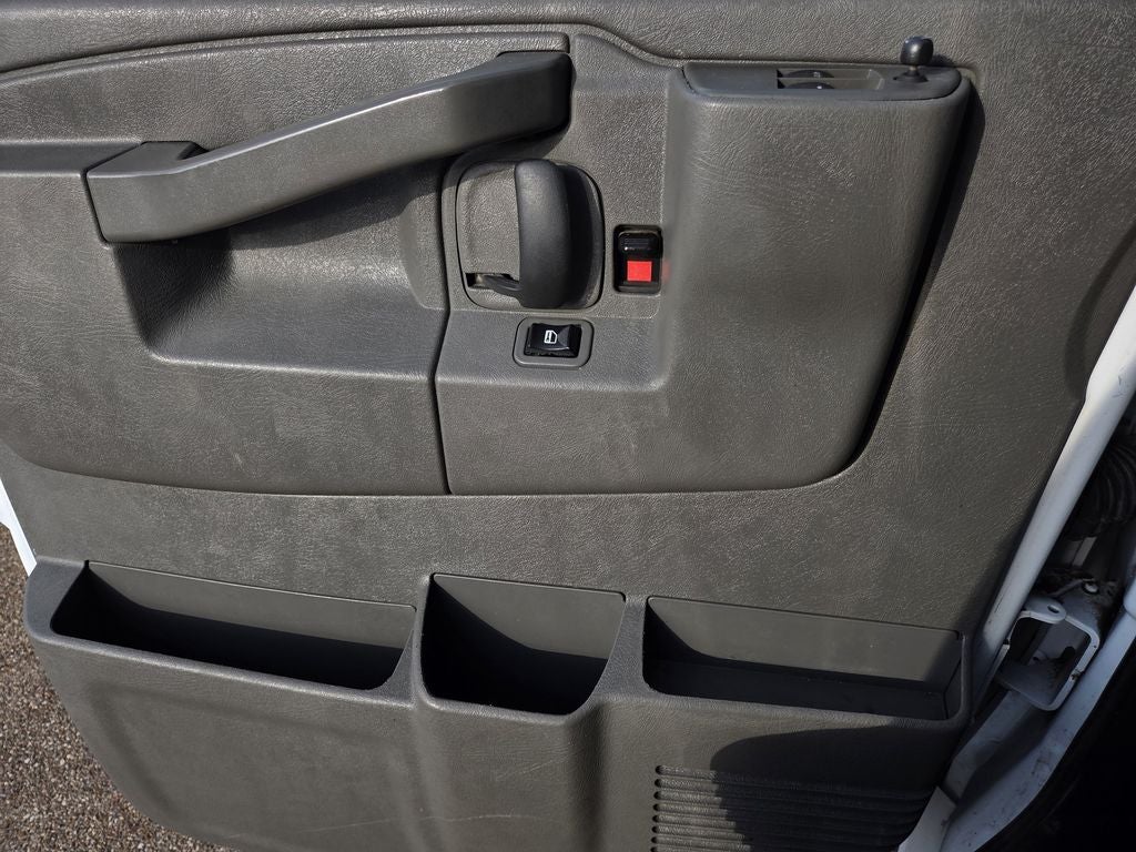 2023 Chevrolet Express 3500 LS Passenger