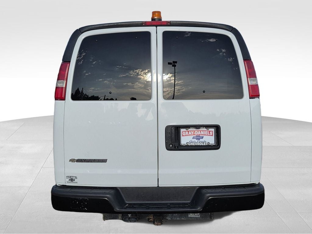 2023 Chevrolet Express 3500 LS Passenger
