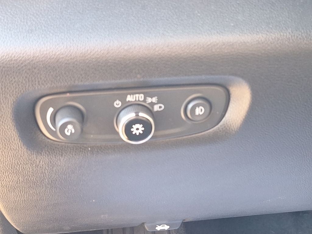 2018 Chevrolet Traverse LT Cloth w/1LT