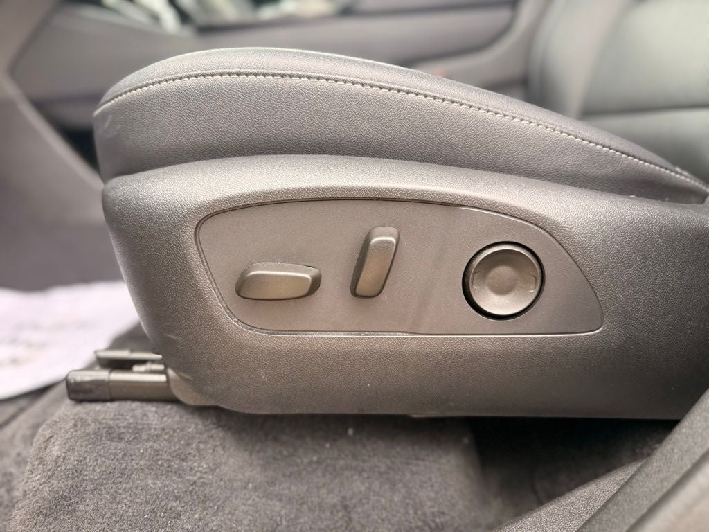 2025 Chevrolet Traverse LT 2LT