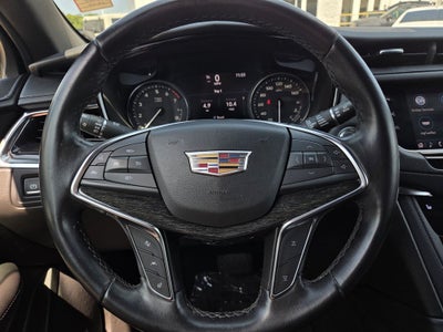 2021 Cadillac XT5 Premium Luxury