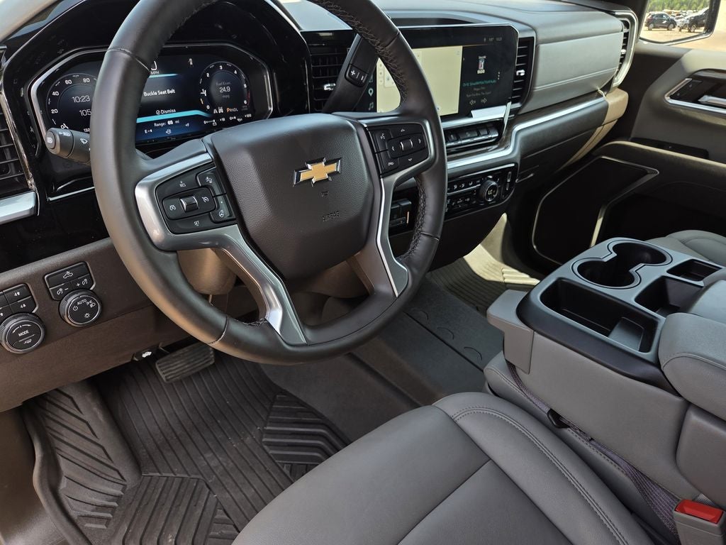 2026 Chevrolet Silverado 1500 LT LT1