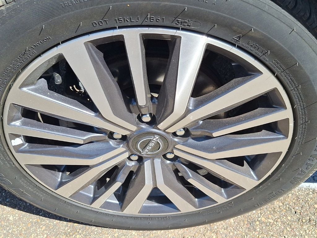 2022 Nissan Kicks SV