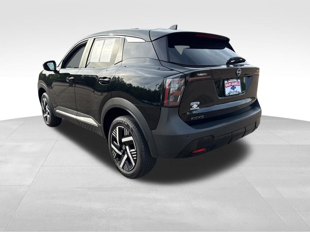 2025 Nissan Kicks SV