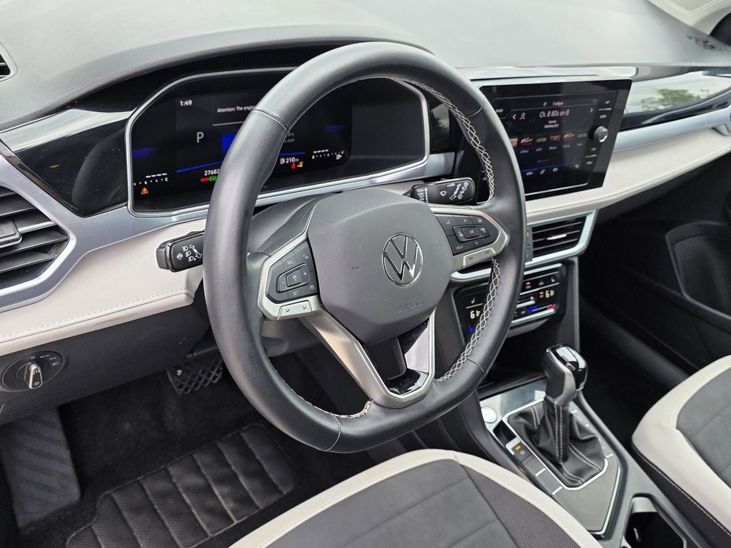 2025 Volkswagen Taos 1.5T SE
