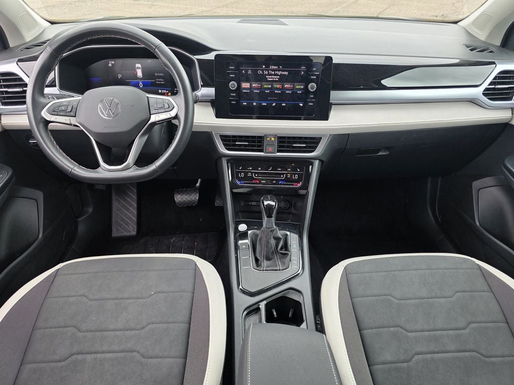 2025 Volkswagen Taos 1.5T SE