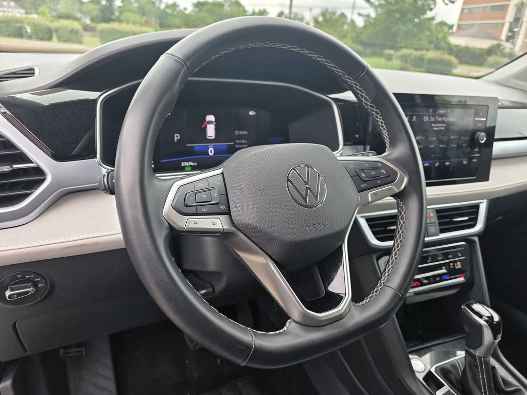 2025 Volkswagen Taos 1.5T SE