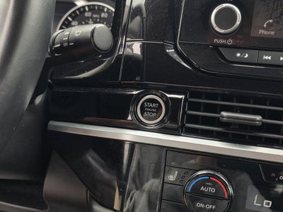 2022 Nissan Pathfinder SV