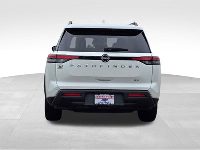 2022 Nissan Pathfinder SV