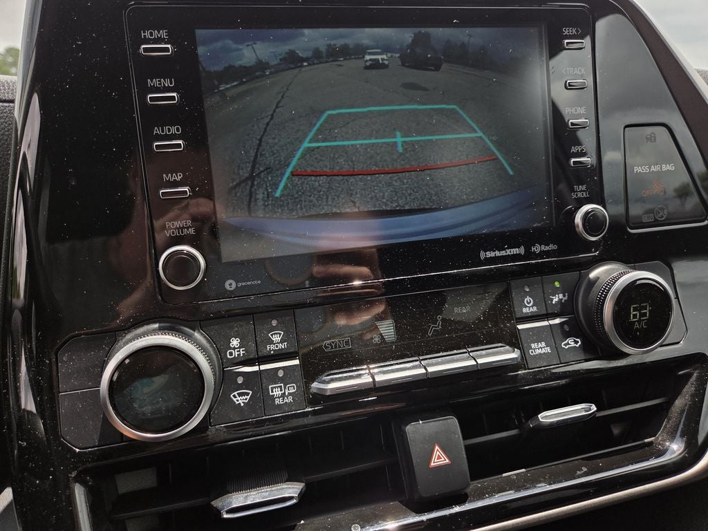 2021 Toyota Highlander LE