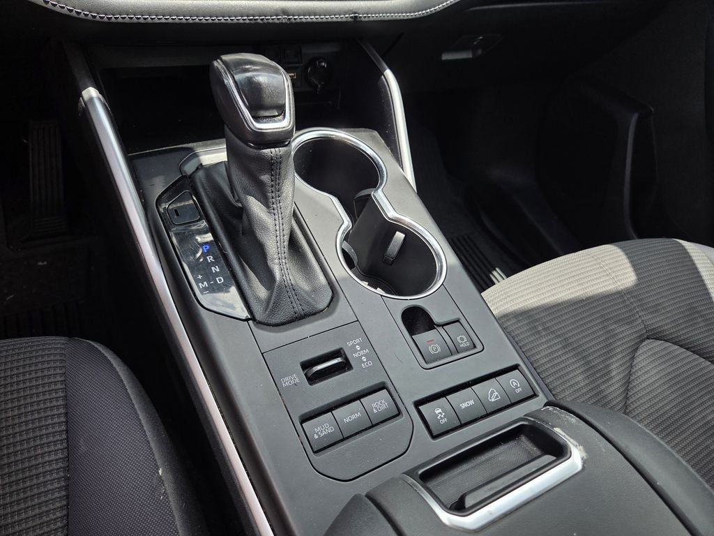 2021 Toyota Highlander LE