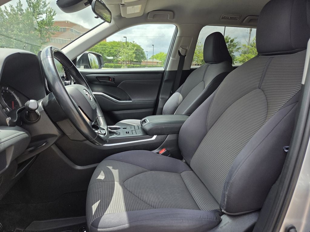 2021 Toyota Highlander LE
