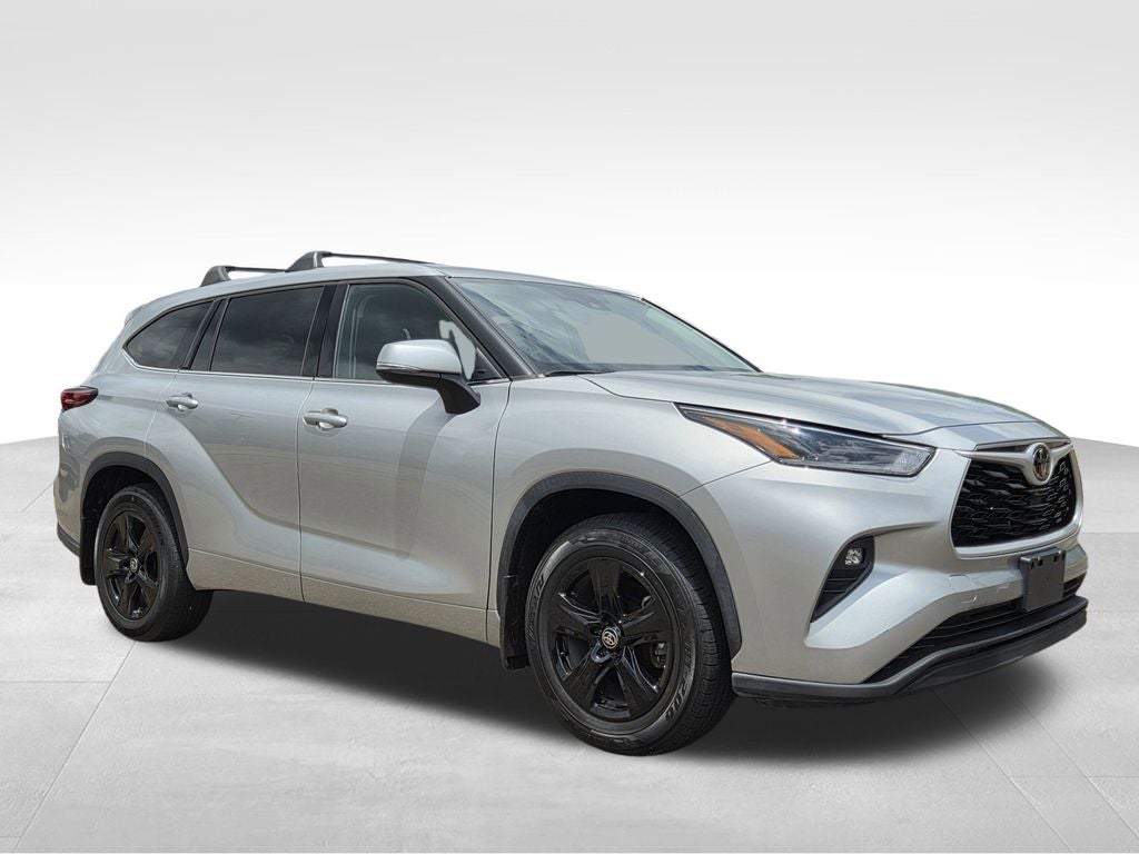 2021 Toyota Highlander LE