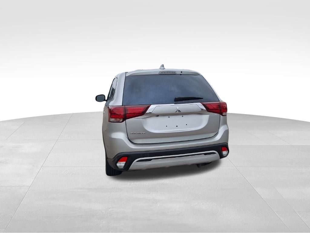 2020 Mitsubishi Outlander ES