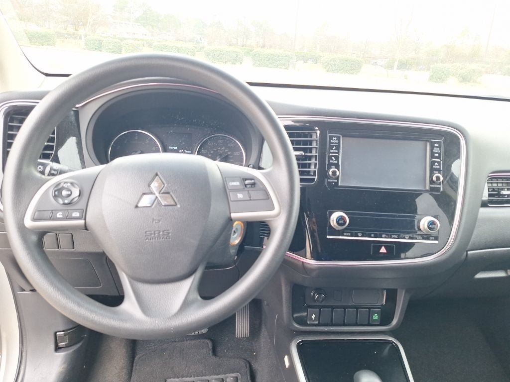 2020 Mitsubishi Outlander ES