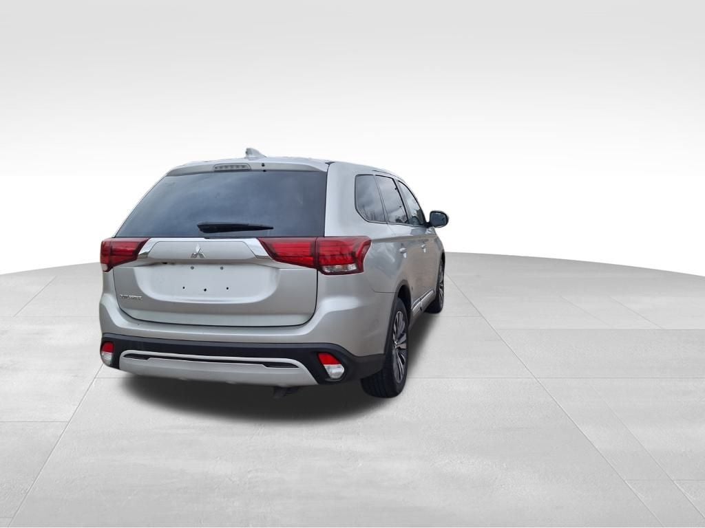 2020 Mitsubishi Outlander ES