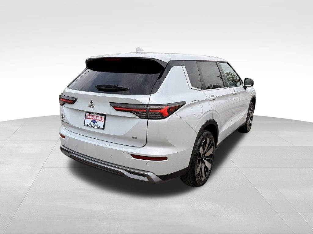 2025 Mitsubishi Outlander SE