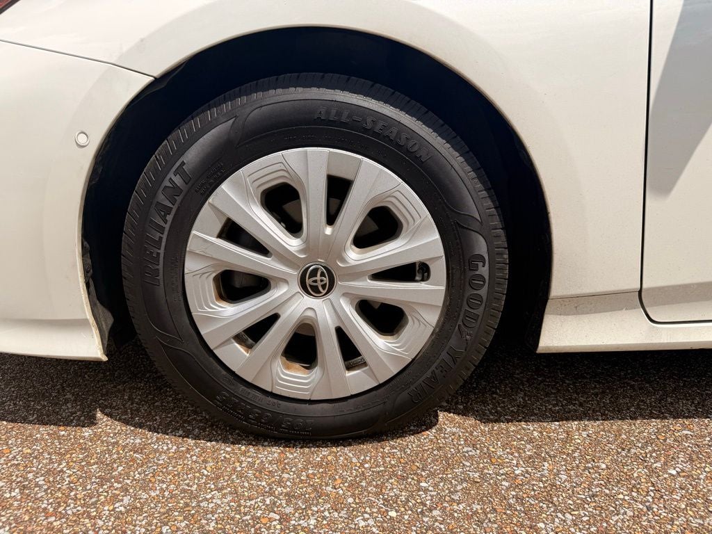 2019 Toyota Prius LE