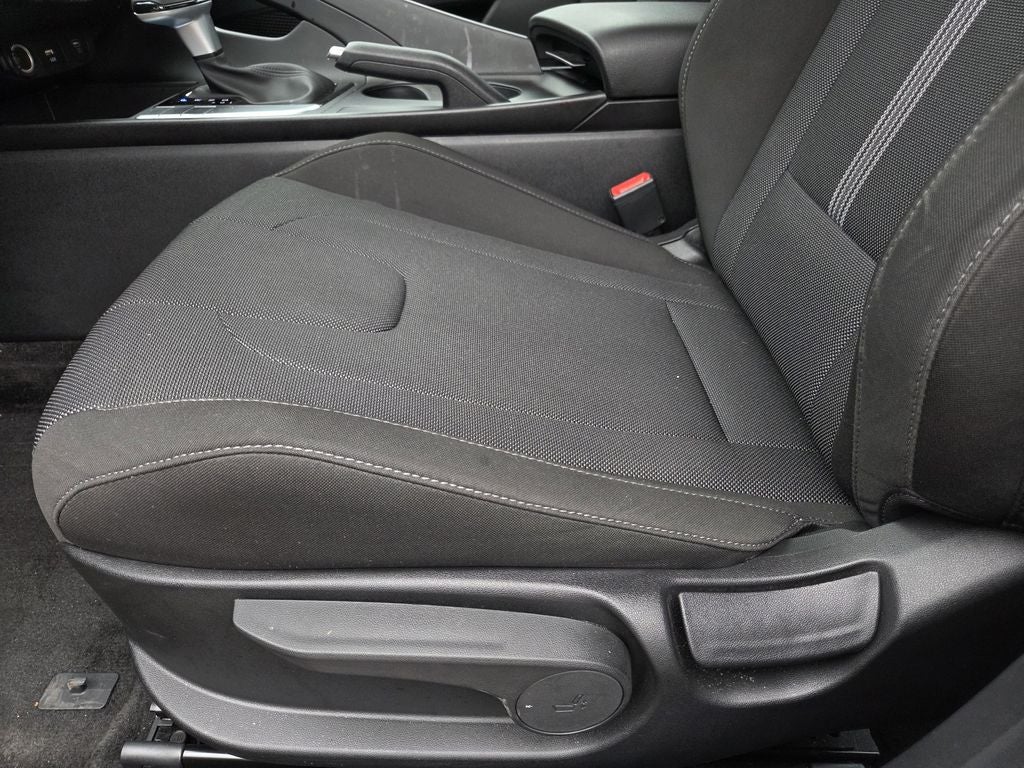 2025 Hyundai Elantra SE SE