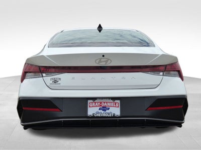 2025 Hyundai Elantra SEL Convenience