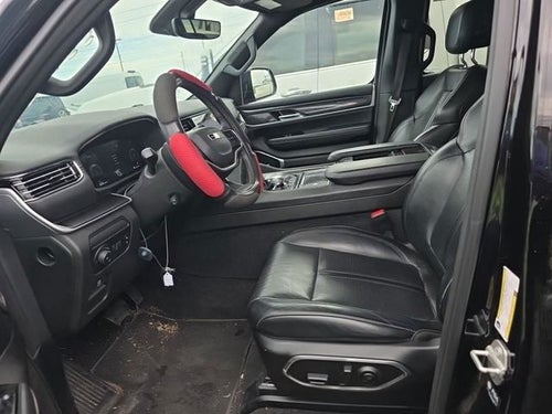 2023 Jeep Wagoneer Base