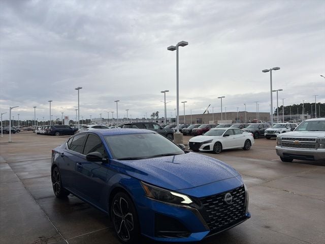 2025 Nissan Altima 2.5 SR