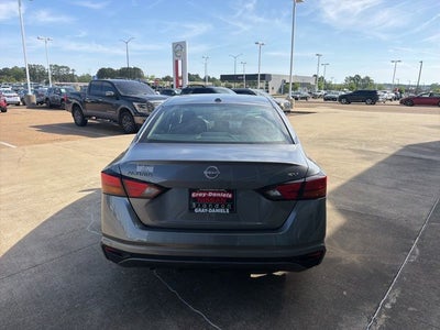 2024 Nissan Altima 2.5 SV