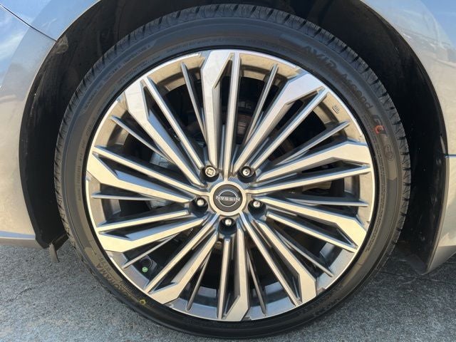 2024 Nissan Altima 2.5 SL